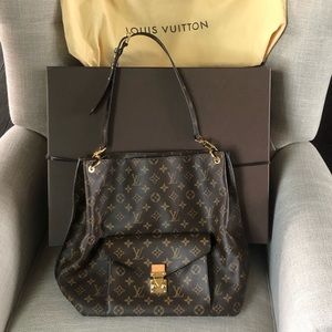 Louis Vuitton Metis Hobo Bag